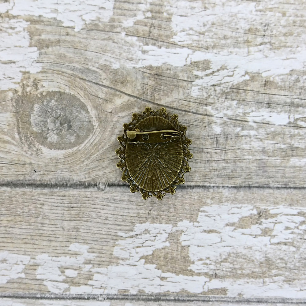 Back of Custom Picture Brooch